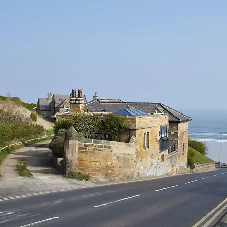 Host & - The Nook * Saltburn-by-the-Sea